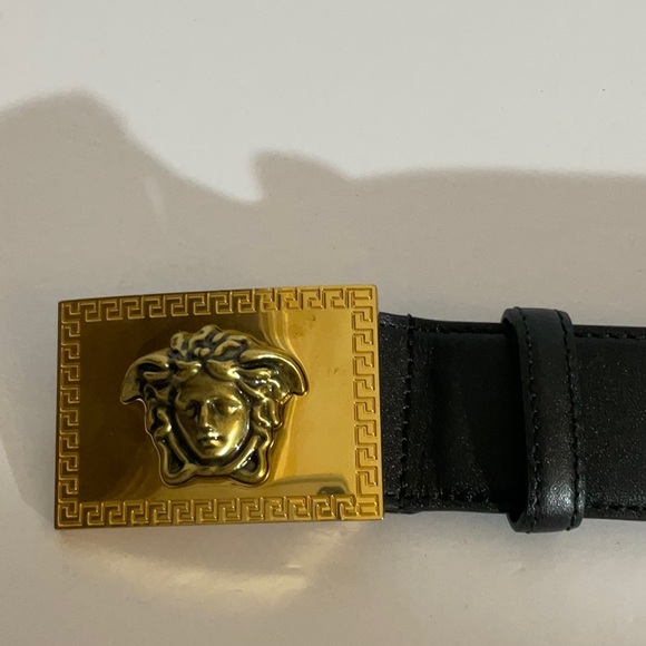 Versace Medusa leather belt size 105 cm made in Italy - Picture 6 of 7